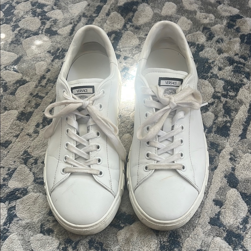Versace Greca Sneakers. Worn but good condition! Size 39.5 EU